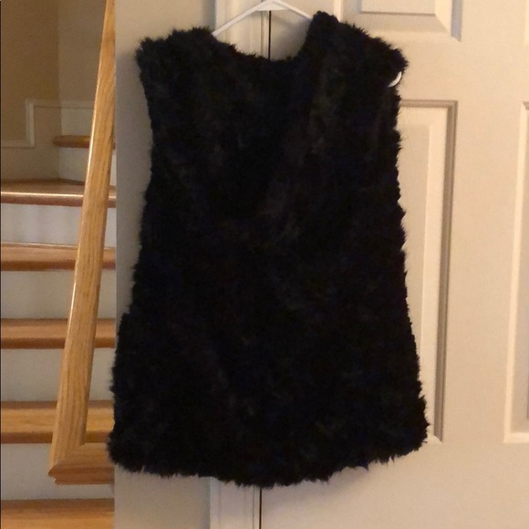 Faux Fur Vest - Picture 4 of 4